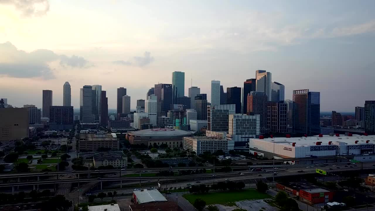 日落时分的休斯顿市中心视频下载