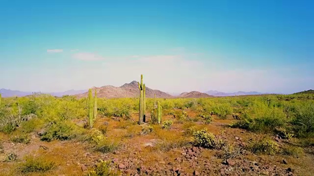 彩色沙漠场景鸟瞰图4k视频素材