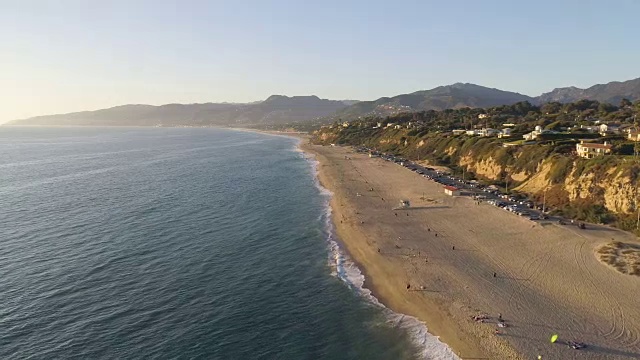 加州马里布海滩的4k天线视频素材