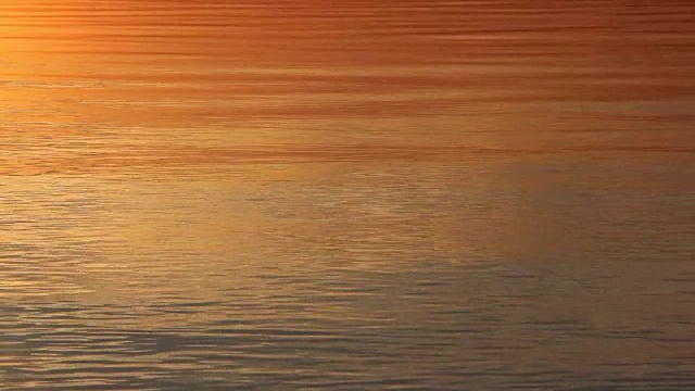 日落时的河水，自然背景，鄂毕河，西伯利亚，俄罗斯视频素材