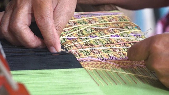 特写:泰国传统织布视频素材
