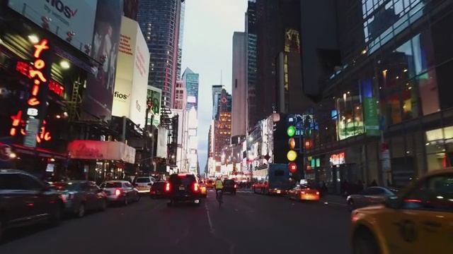 自行车视频:纽约麦迪逊广场花园的夜晚视频下载