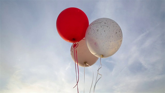 爱在天空中的气球视频下载