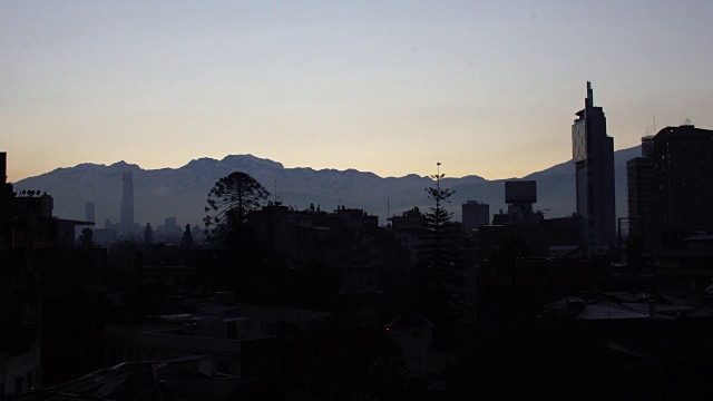 清晨的圣地亚哥，智利-南美视频素材