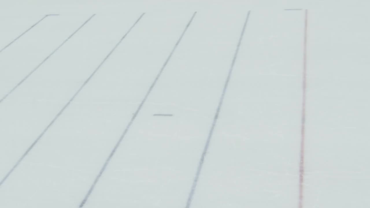 运动员在比赛中速度滑冰视频素材