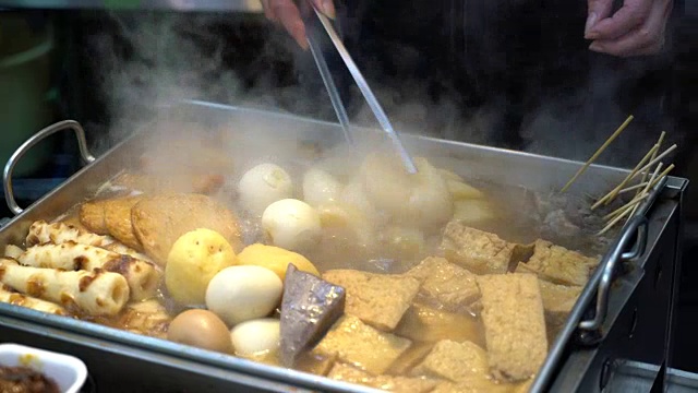 街头小吃各种各样的东东食材。4 k视频下载