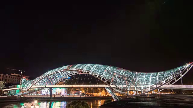 《和平之桥的时光流逝》第比利斯,格鲁吉亚视频下载