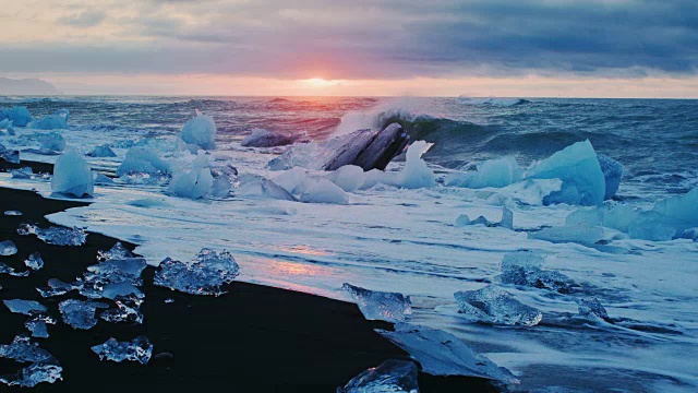 日出时分的冰岛海滩视频素材