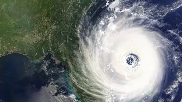 袭击美国东海岸的飓风，给沿海地区造成洪水、风的破坏和破坏。视频素材