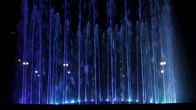 傍晚在彩色声乐蒙尤伊克喷泉视频下载