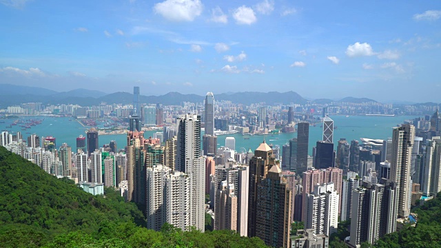 从太平山顶眺望香港天际线视频下载