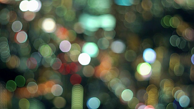 东京城市的抽象背景在夜晚被照亮视频素材