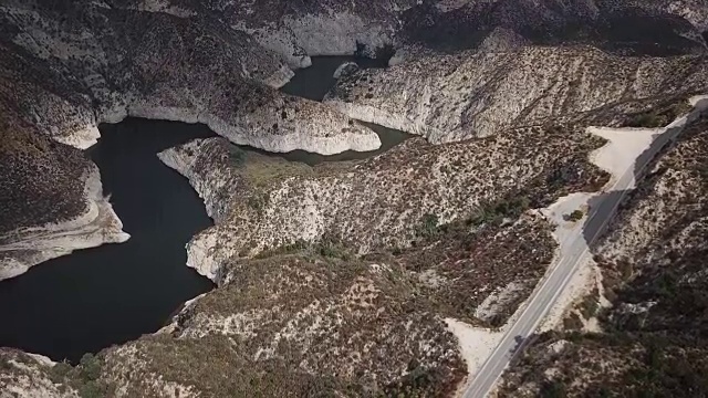 在加利福尼亚荒野的山脉广阔的视野视频素材