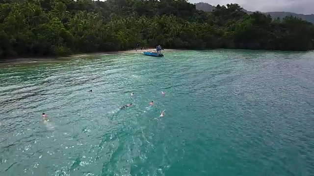 空中浮潜者在斐济视频素材
