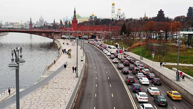 莫斯科街头的交通视频下载