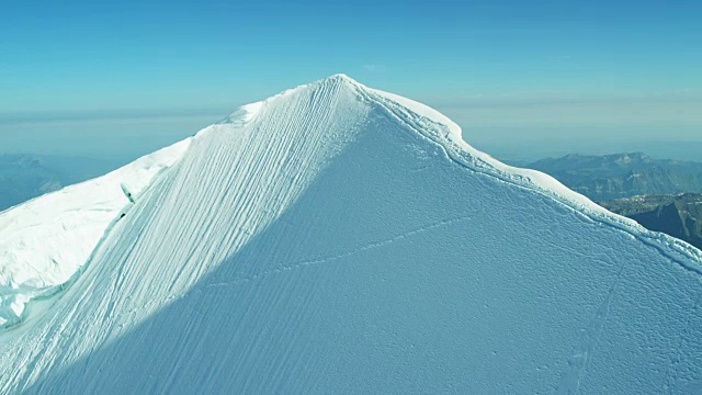 空中瑞士蒙奇山阿尔卑斯雪冰荒野视频下载