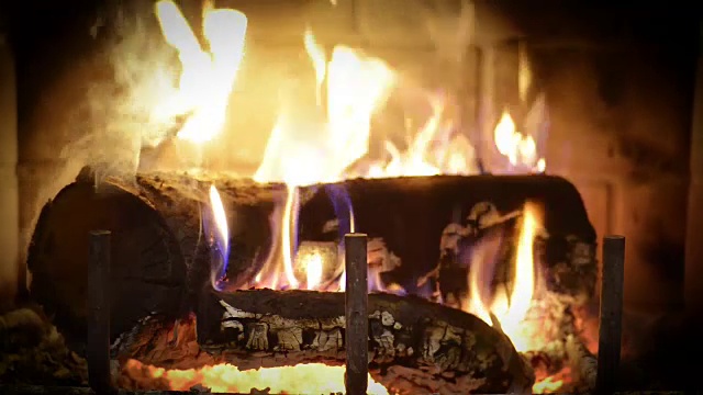 壁炉(前景聚焦)视频素材