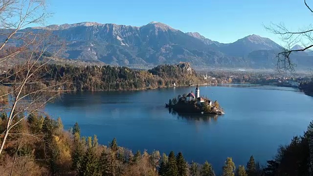斯洛文尼亚的布莱德湖和教堂视频下载
