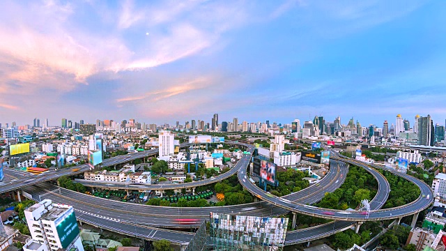 4k时间流逝的高速公路，高速公路和高速公路在泰国曼谷市视频下载