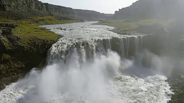在Vatnajökull国家公园鸟瞰图哈弗拉格斯瀑布视频下载