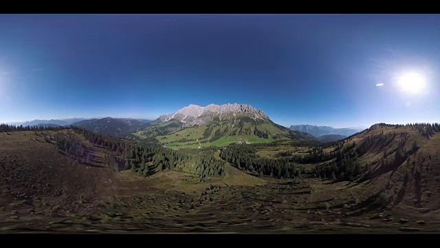 360VR鸟瞰图山水4k山区视频视频下载