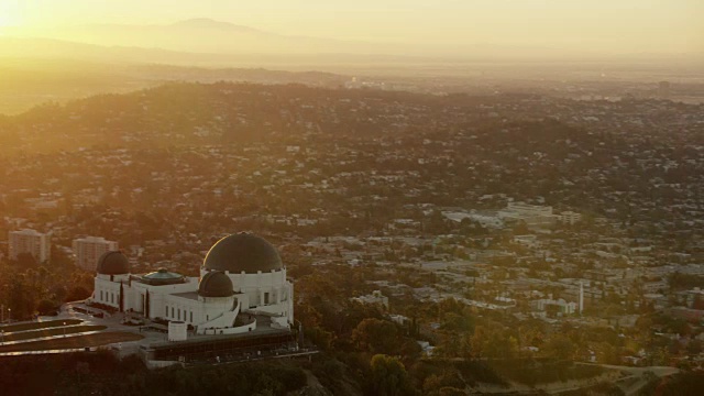 航空日出视图格里菲斯公园天文台洛杉矶视频素材