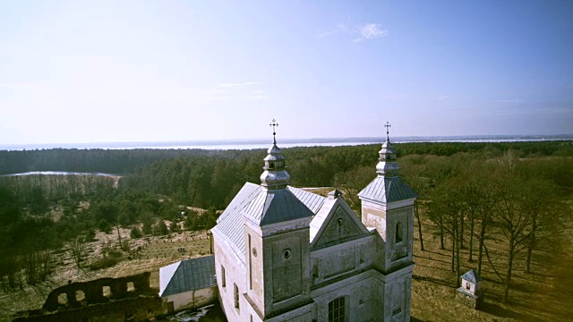 东欧白俄罗斯Zasvir的天主教堂，建于1713-1714年。视频下载