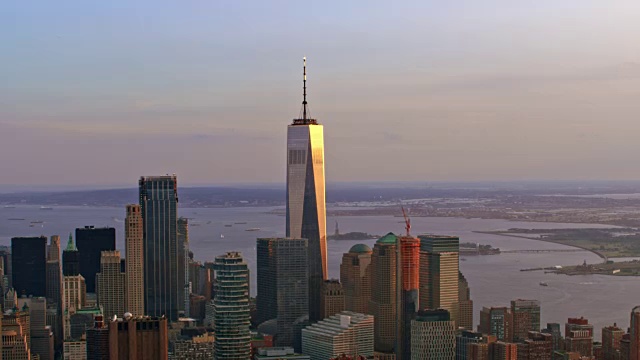 空中一号世界贸易中心反射夕阳视频素材