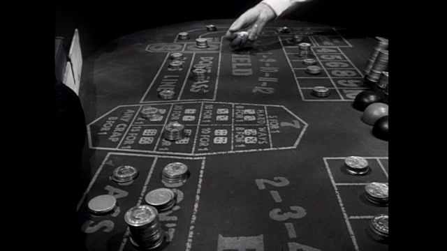 1952年，掷骰子到双骰桌上视频下载