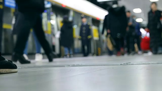 地铁站繁忙视频素材