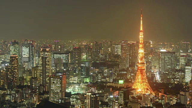 4K延时:日本东京的标志性建筑东京塔，从早到晚视频素材