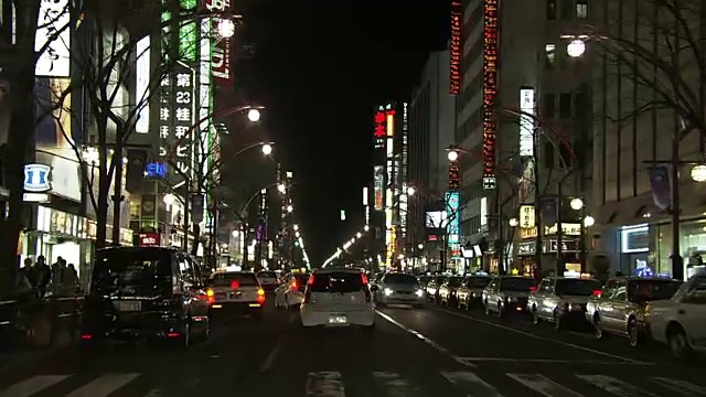 日本札幌须木野十字路口夜景视频素材