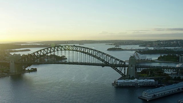 鸟瞰悉尼海港大桥视频素材