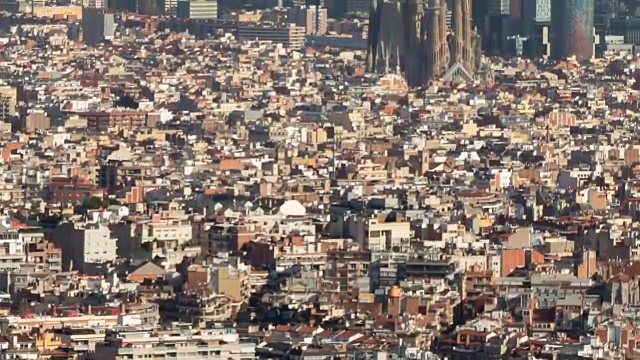 巴塞罗那市中心顶视图。时间流逝视频下载