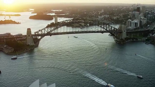 从空中俯瞰悉尼海港大桥视频素材