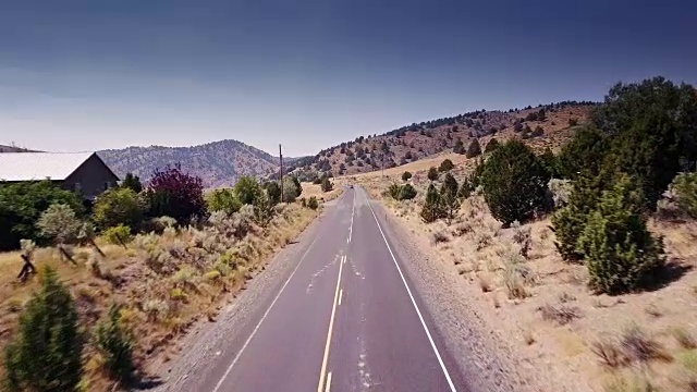 穿越俄勒冈州Izee的乡村公路视频下载