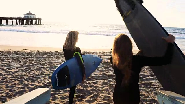 在加州冲浪总是个好日子视频素材