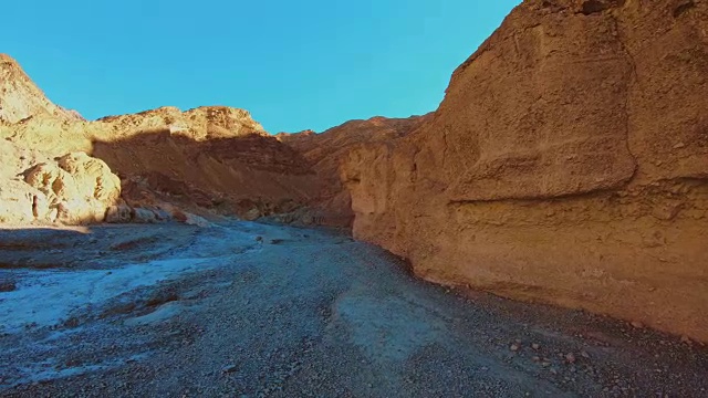 马赛克峡谷死亡谷国家公园的红色岩石视频素材