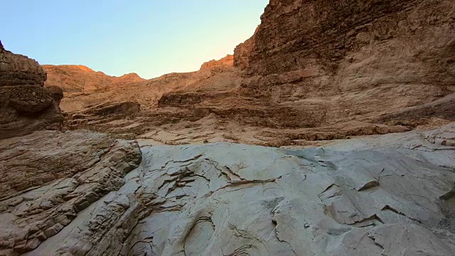 美丽的马赛克峡谷是加州死亡谷国家公园视频素材