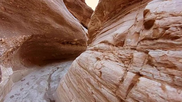 死亡谷国家公园的马赛克峡谷视频下载