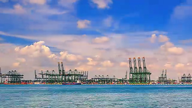 4K时间流逝新加坡航运港口视频素材