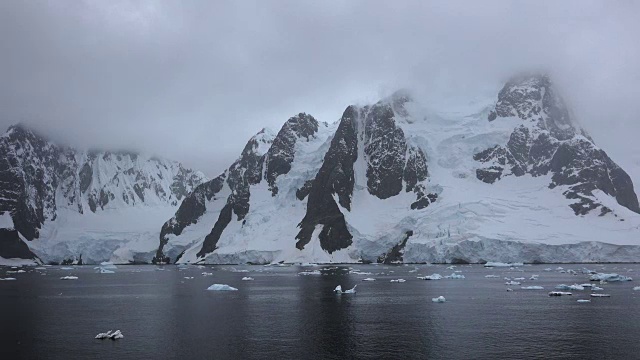 南极洲的山角和冰川视频下载