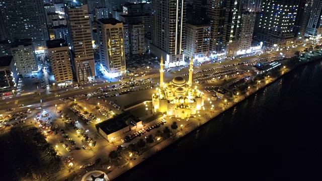 沙迦的海滨。阿拉伯联合酋长国。视频下载