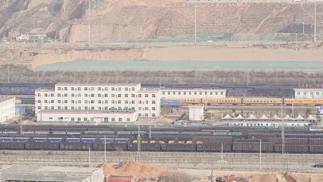 中国兰州铁路分流场鸟瞰图视频素材