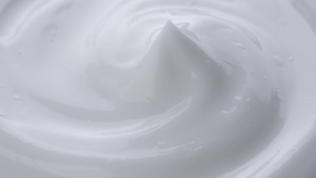 白色柔和的化妆霜。视频购买