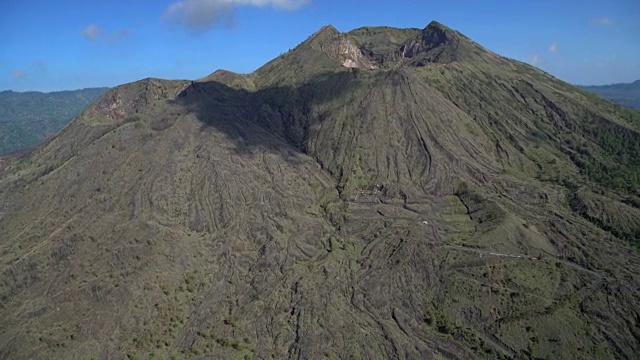鸟瞰图巴图尔峰火山口火山巴厘岛视频下载