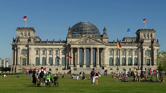 柏林Cinemagraphs，德国国会大厦和游客视频素材