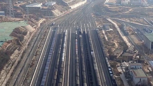 中国兰州铁路分流场鸟瞰图视频素材