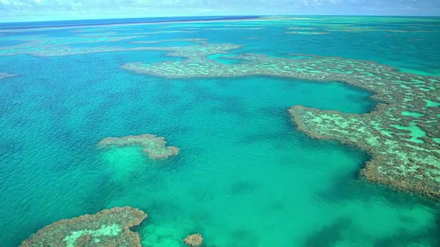 鸟瞰图大堡礁，太平洋，澳大利亚视频素材