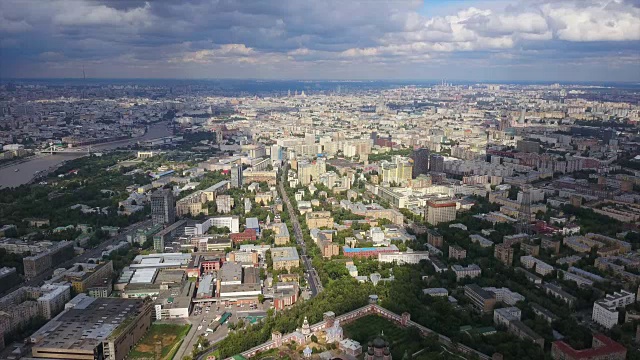 俄罗斯阳光明媚的一天莫斯科城市景观空中全景4k视频素材